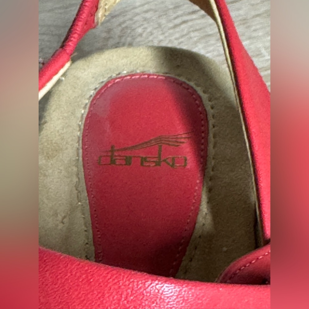 Dansko Adele Nappa Coral Leather Size 38 US 7.5 Wedge Buckle Slingback Sandals - Picture 10 of 13